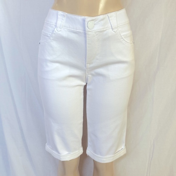 SALE!!! DEMOCRACY Jeans Women’s Tummy Control Size 6 White Bermuda Shorts NWOT - Picture 3 of 6